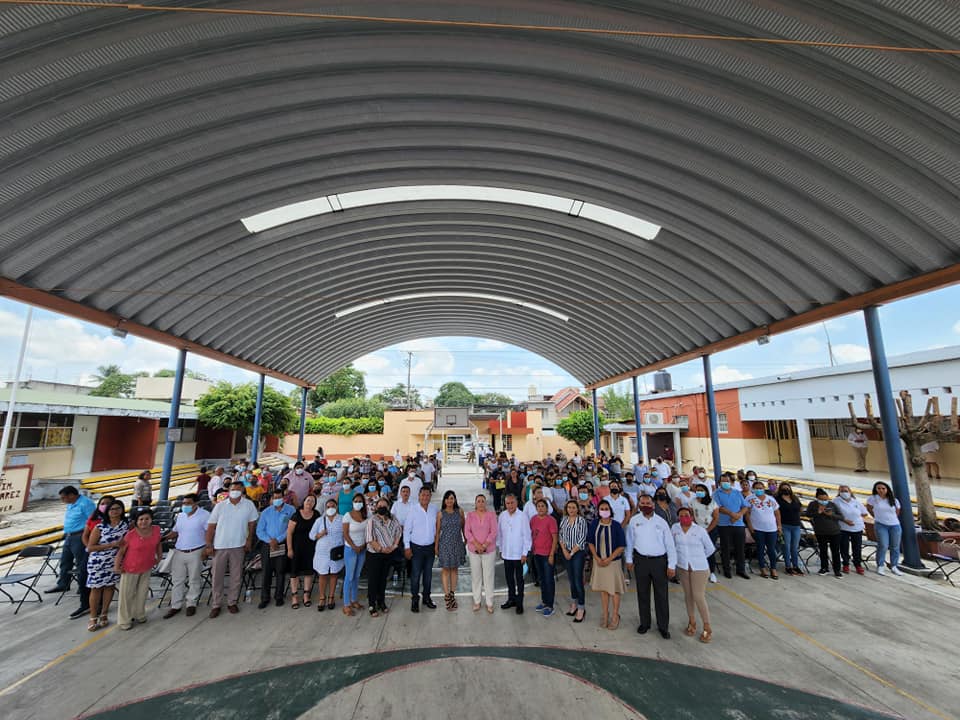 Durante su visita a Cuitláuac Maritza Ramírez Aguilar trabajo con los consejos de Participación Escolar y los Comités Participativos de Salud