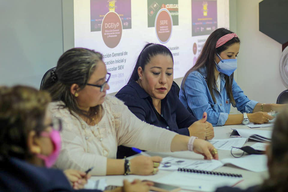 “Impulsando el Preescolar: 12 acciones para ser más”.