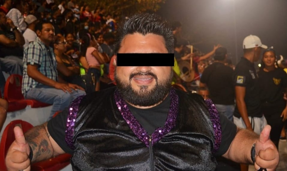 Comité de Carnaval de Veracruz separa a princeso por golpear a una mujer