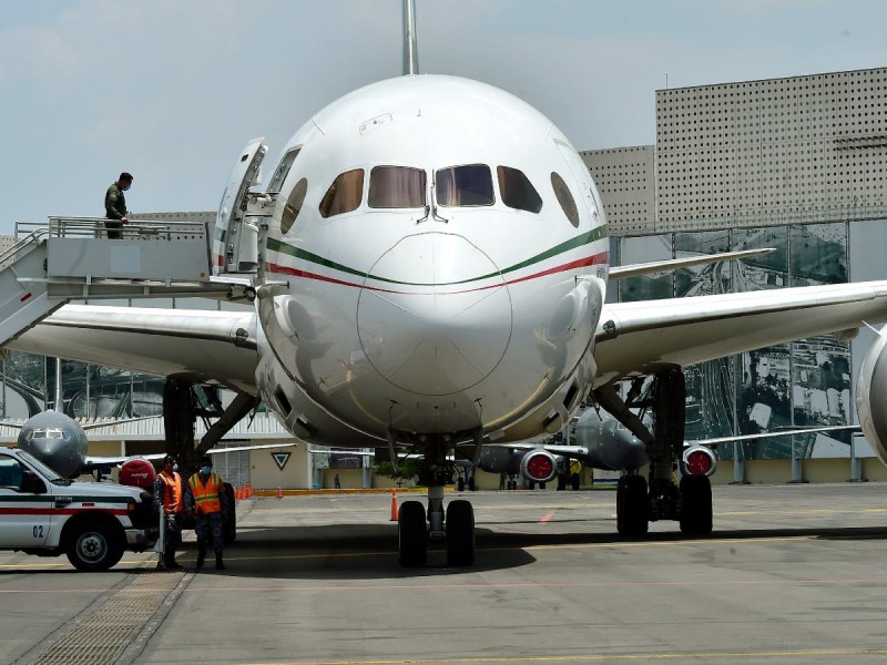 Avión presidencial realiza vuelo de mantenimiento y regresa al AICM