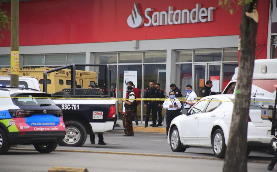 Se desata balacera en Puebla tras intento de asalto a camioneta de valores