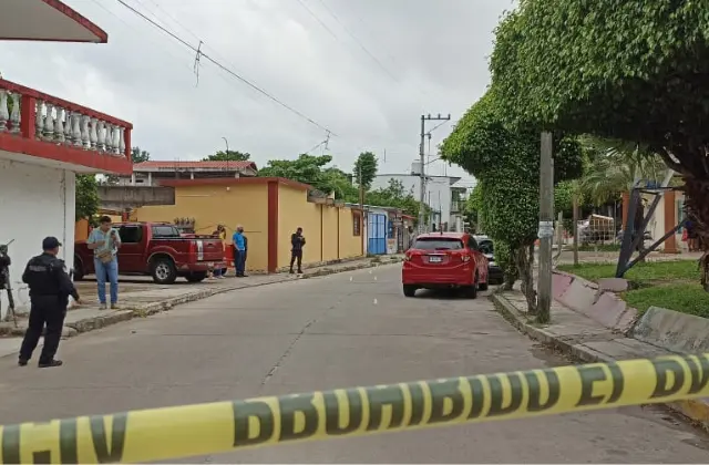 Disparan contra clínica particular de Minatitlán