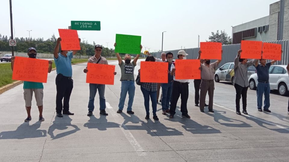 Exigen en Veracruz justicia por crimen de trabajadores Tamsa