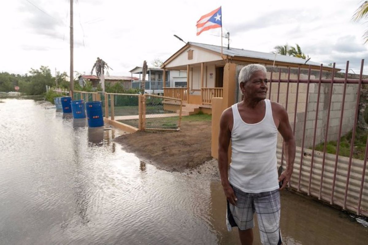 Puerto Rico restablece lentamente el suministro eléctrico, interrumpido por el huracán «Fiona»