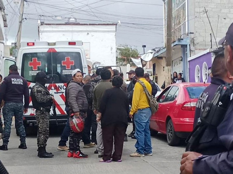 ¡Terror afuera de primaria! Ejecutan a dos frente a escuela en Hidalgo