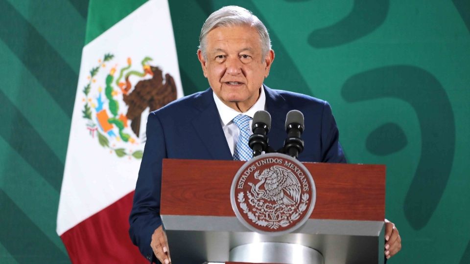 AMLO cuestiona las protestas por Ayotzinapa: «hay intereses que buscan desacreditar al gobierno»