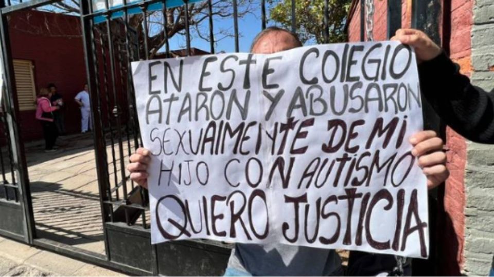 CONMOCIÓN EN ARGENTINA Niño con autismo es torturado y abusado por sus compañeros en el baño de su escuela