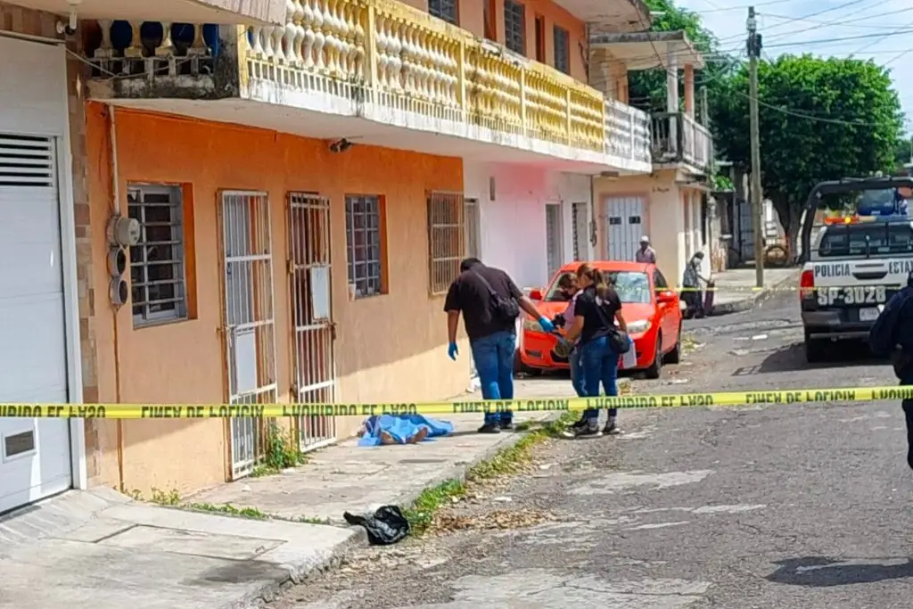 Lo reportaban por estar desnudo en la calle, días después murió, en Veracruz