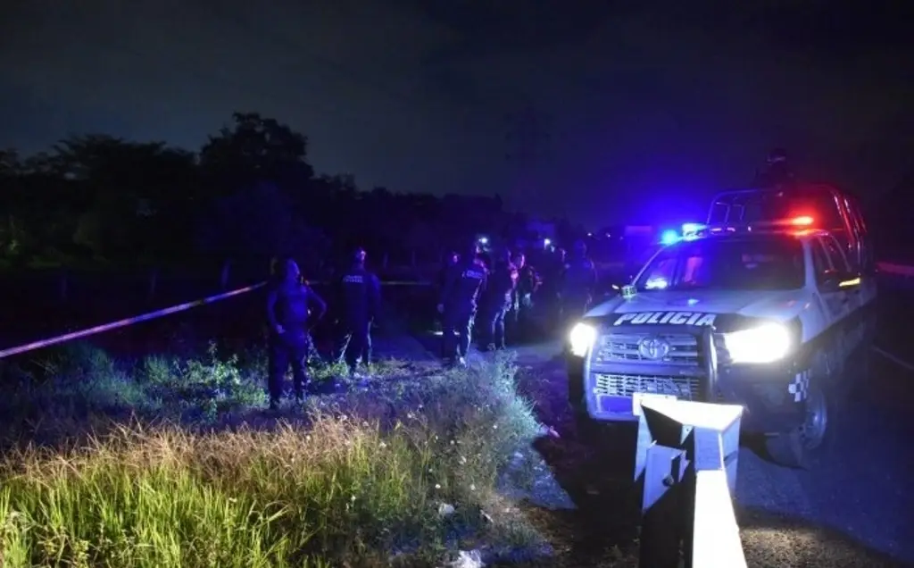 Abandonan cuerpos desmembrados a un costado de la autopista Córdoba-Puebla