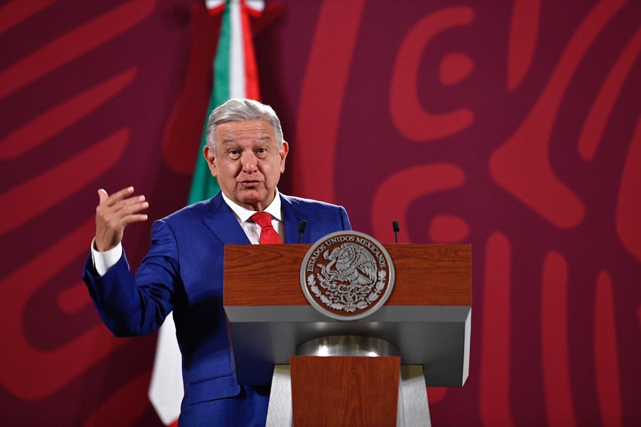 AMLO pide oír todas las voces en discusión de reforma electoral, «incluso la opinión de Calderón»