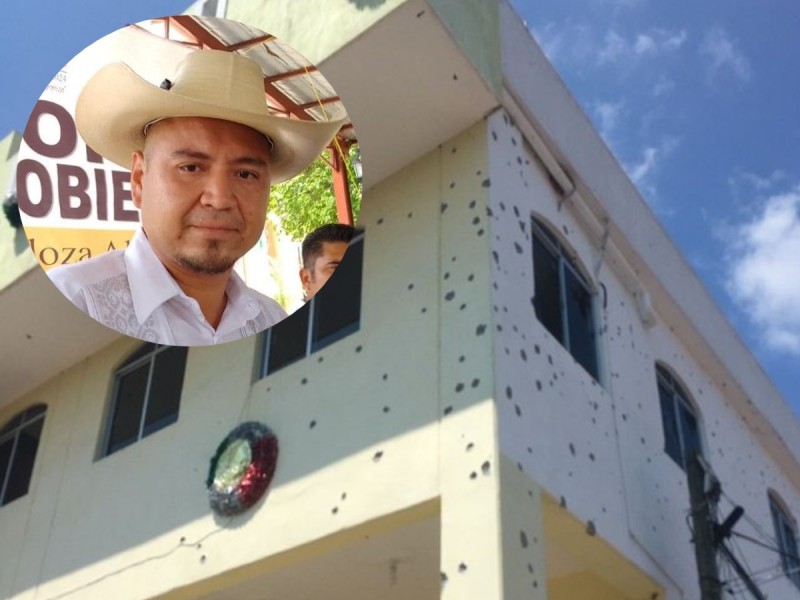 Balean ayuntamiento de San Miguel Totolapan, Guerrero; matan al alcalde