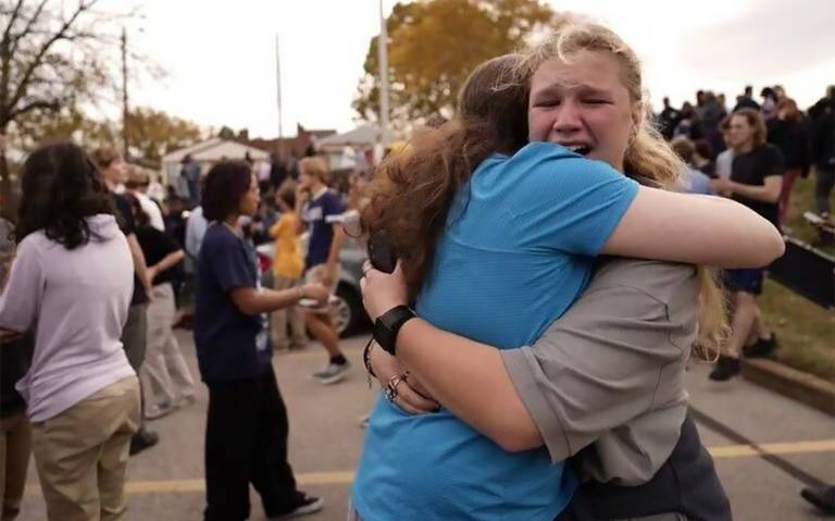 Tiroteo en secundaria de Missouri deja al menos tres muertos