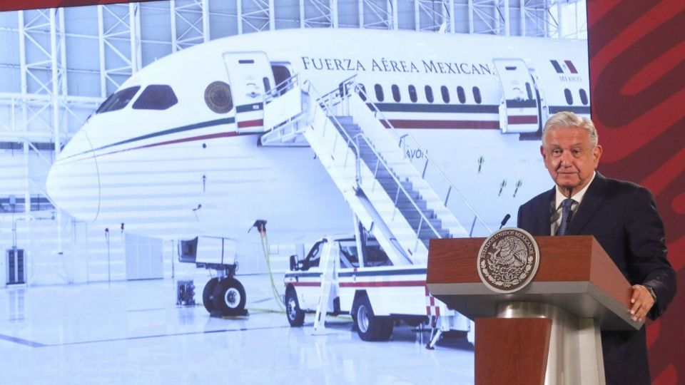 AMLO confirma: el Gobierno planea crear su aerolínea con una primera flota de 10 aviones