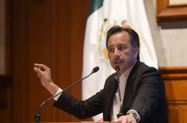 Que me investiguen: Cuitláhuac revira a presunto vínculo con Cártel del Noreste