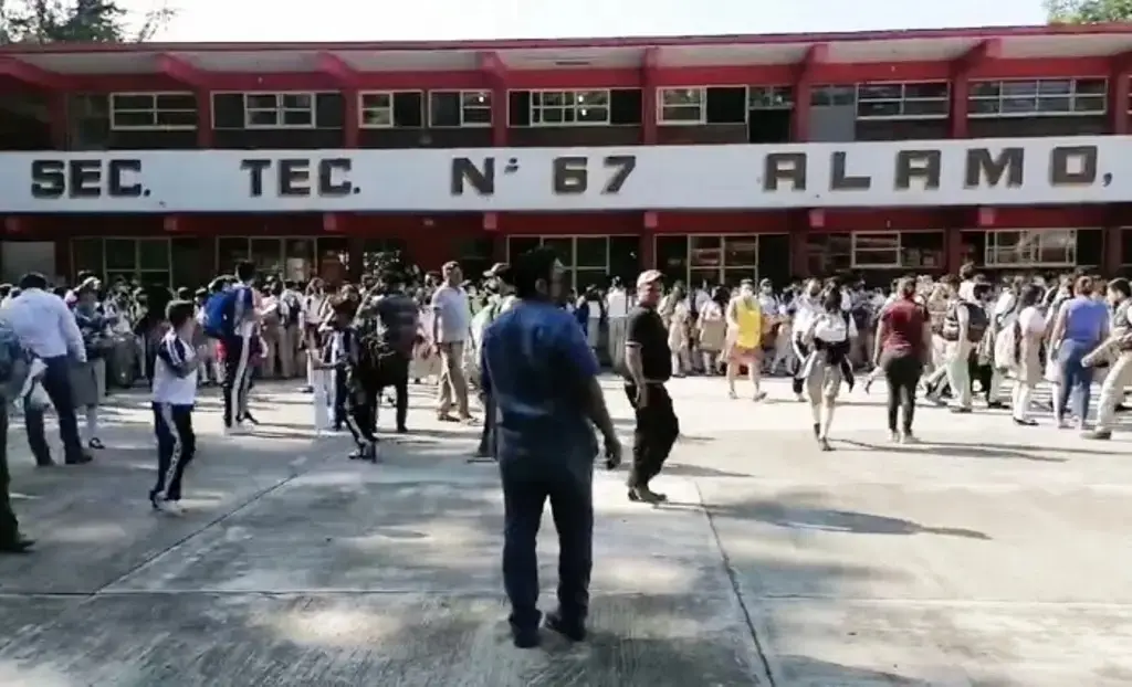 Estudiantes intoxicados de Álamo, Veracruz inhalaron humo de un laboratorio: Seguridad