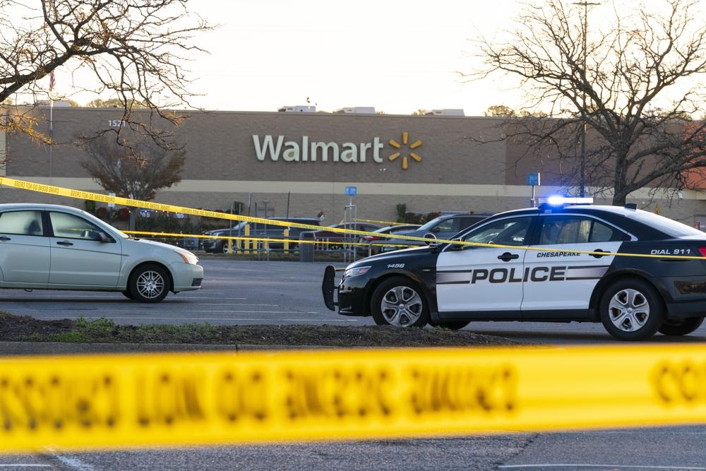 Empleado de Walmart dispara y deja seis muertos en EU