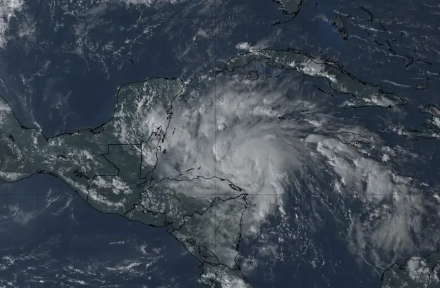 ¿Tormenta Lisa impactará en Veracruz?