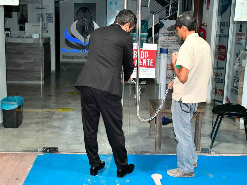 Clausuran tres hospitales más por meningitis aséptica en Durango