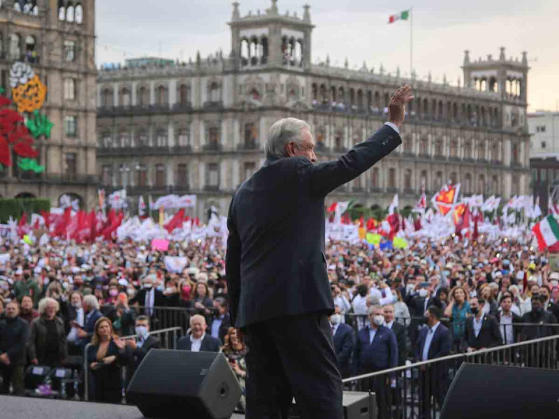 Servidores públicos pueden asistir a manifestación del domingo: López Obrador