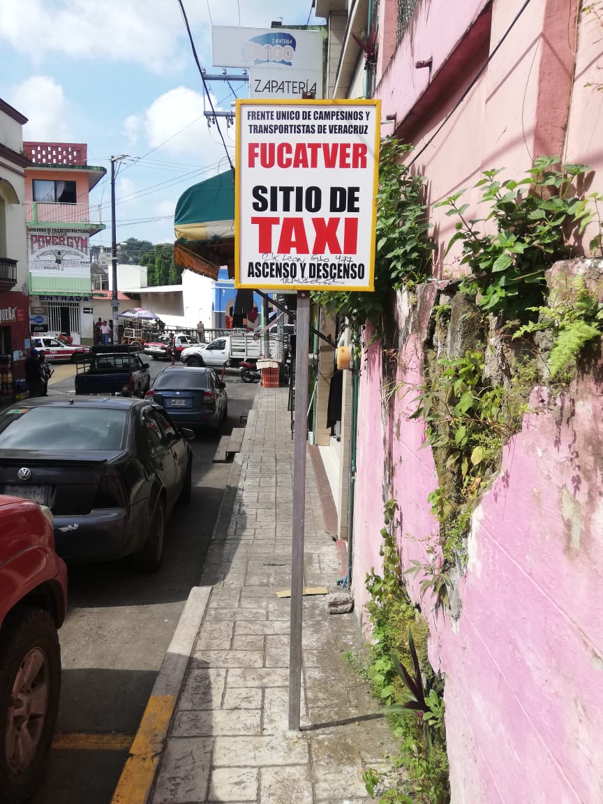 Violenta Fucatver ley general de transporte público al realizar sitio en espacio no permitido