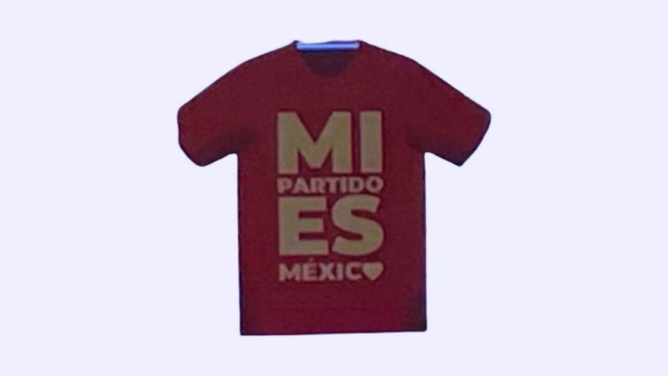 AMLO presenta la playera «Mi partido es México»