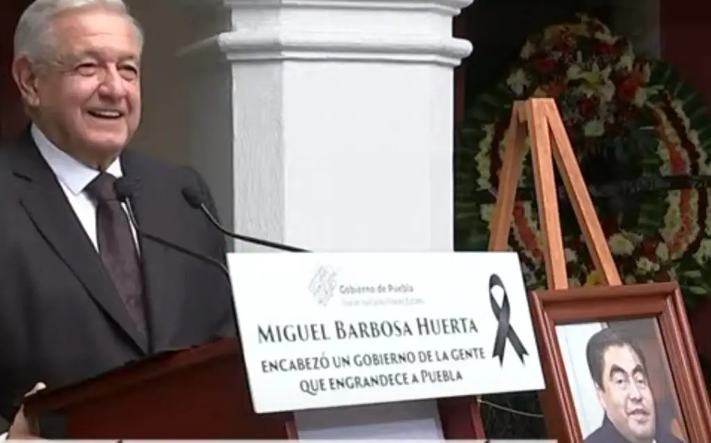 AMLO encabeza homenaje póstumo al ex gobernador de Puebla, Miguel Barbosa