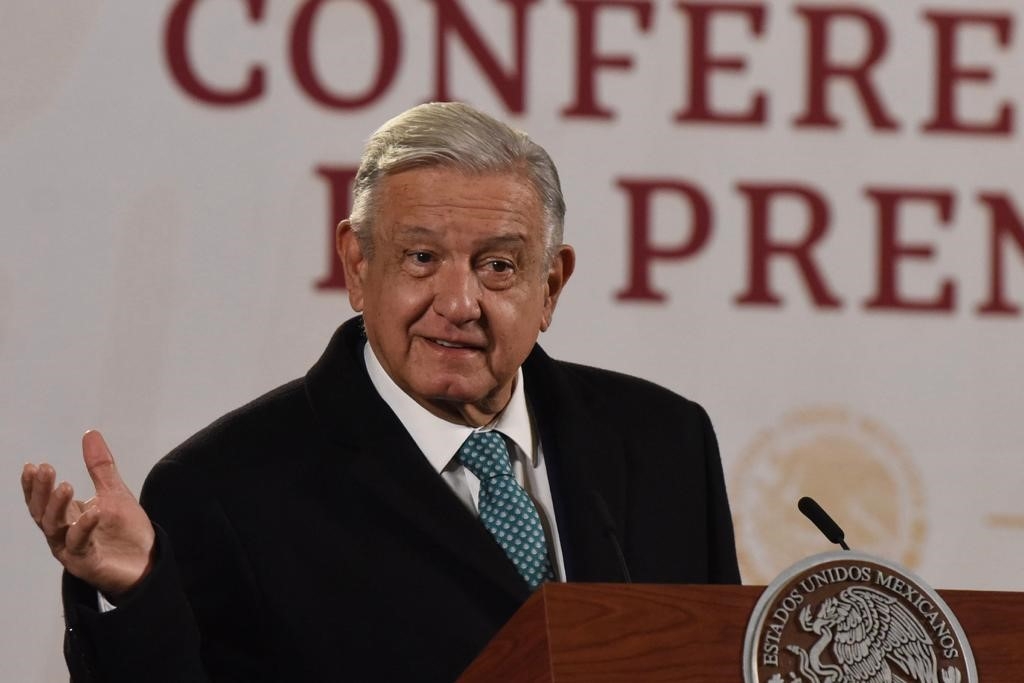 El gobierno espera que abran los aeropuertos de Perú para traer a los mexicanos varados allá: AMLO