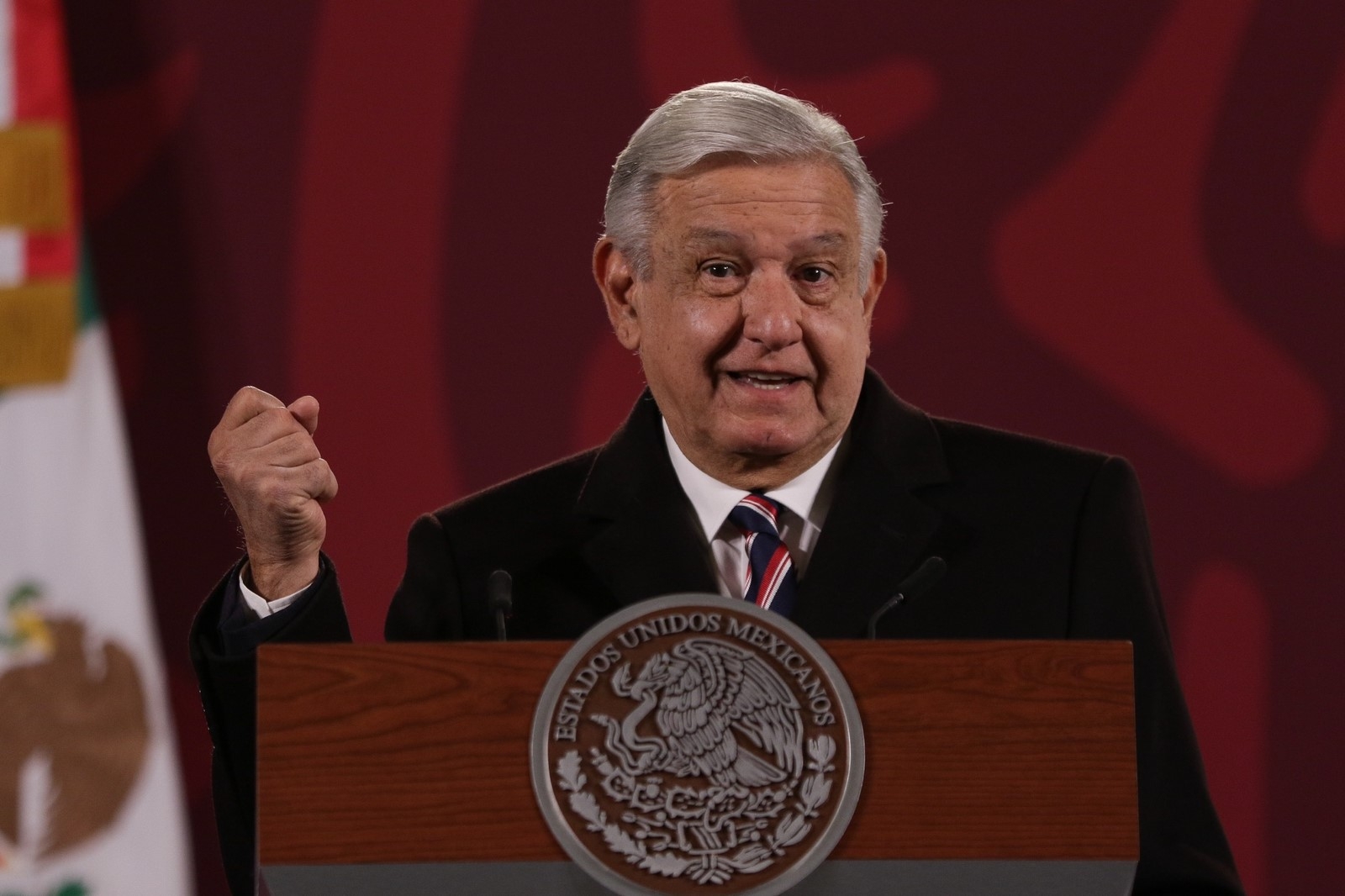 AMLO destaca que México está entre las mejores economías del mundo, pero advierte cuidar la inflación