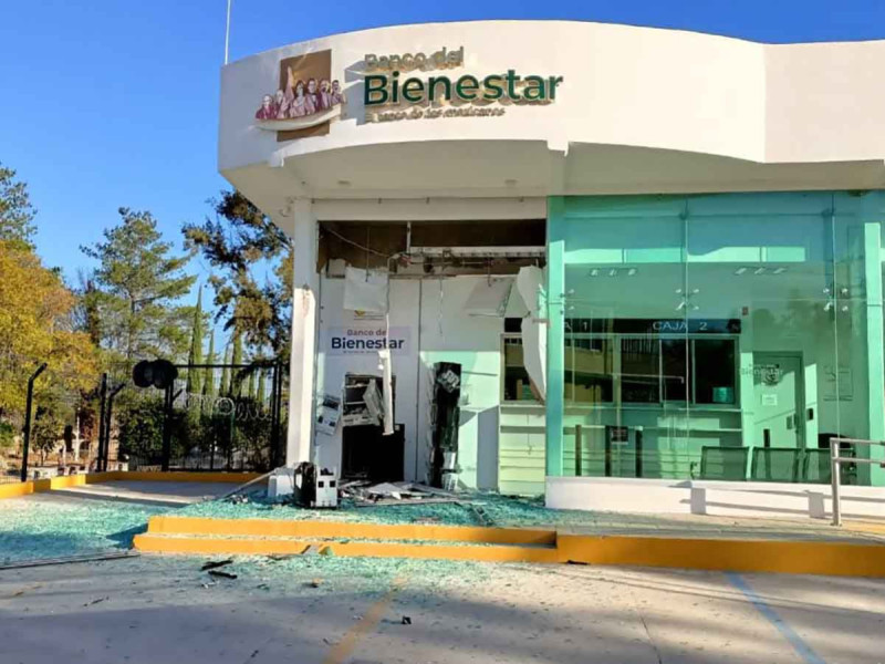 Causan destrozos a cajero del banco del Bienestar en Hidalgo para saquearlo