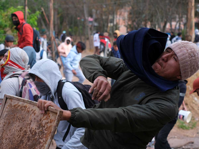 López Obrador reprueba estado de emergencia en Perú, ‘no debe reprimirse al pueblo’