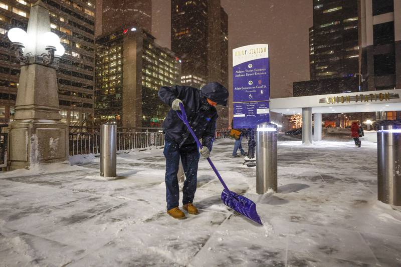 Más de 200 millones de estadounidenses, en alerta por tormenta invernal ‘de la década’