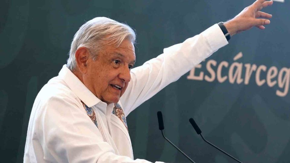 Tren Maya: AMLO descarta daños en cenotes y ríos subterráneos