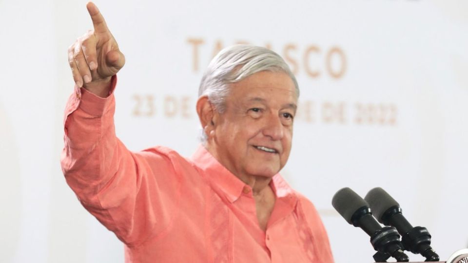 AMLO a los famosos y cómicos que quieren ser presidente: «No cualquiera puede gobernar México»