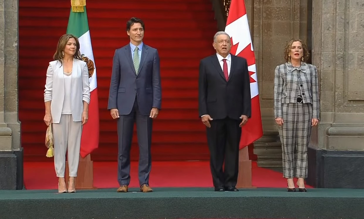 AMLO recibe a Trudeau y su esposa en Palacio Nacional: «Ya quédense a vivir aquí»