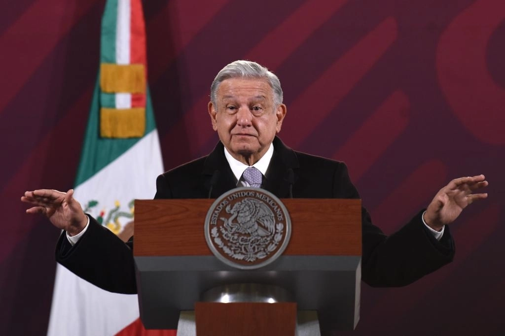 «Mexicolectivo» es una especie de ala moderada del bloque conservador: AMLO