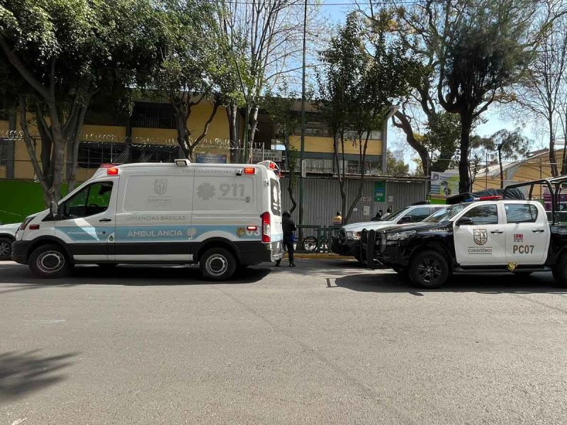 Se intoxican 5 alumnos de secundaria en CDMX; habrían realizado reto