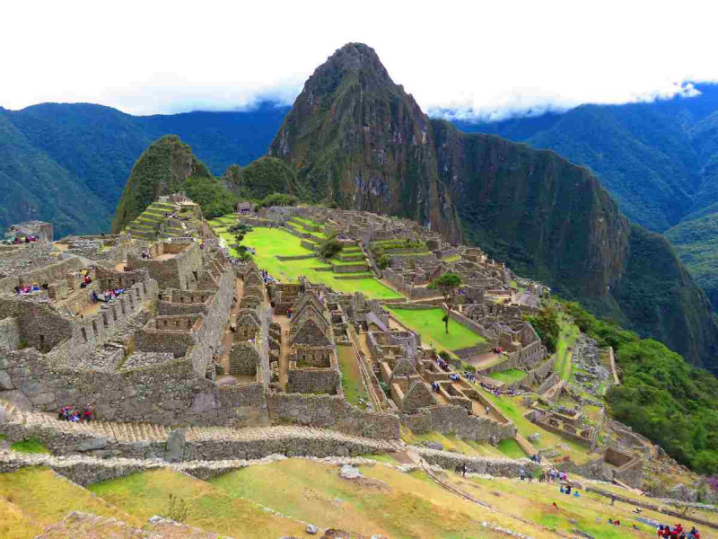 Sin turistas, Machu Picchu en caída libre; disturbios sacuden Perú