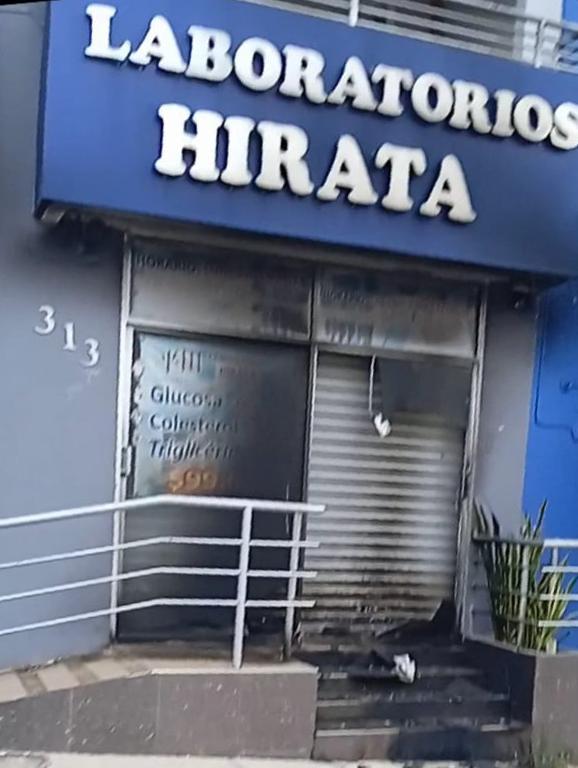 Arrojan bomba molotov a negocio en Acayucan.