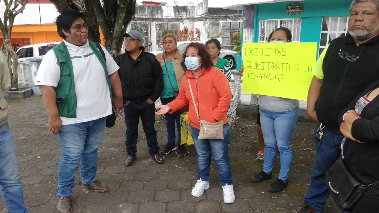 Sin presentar reportes de gastos tesorera de escuela Erasmo Castellanos Quinto