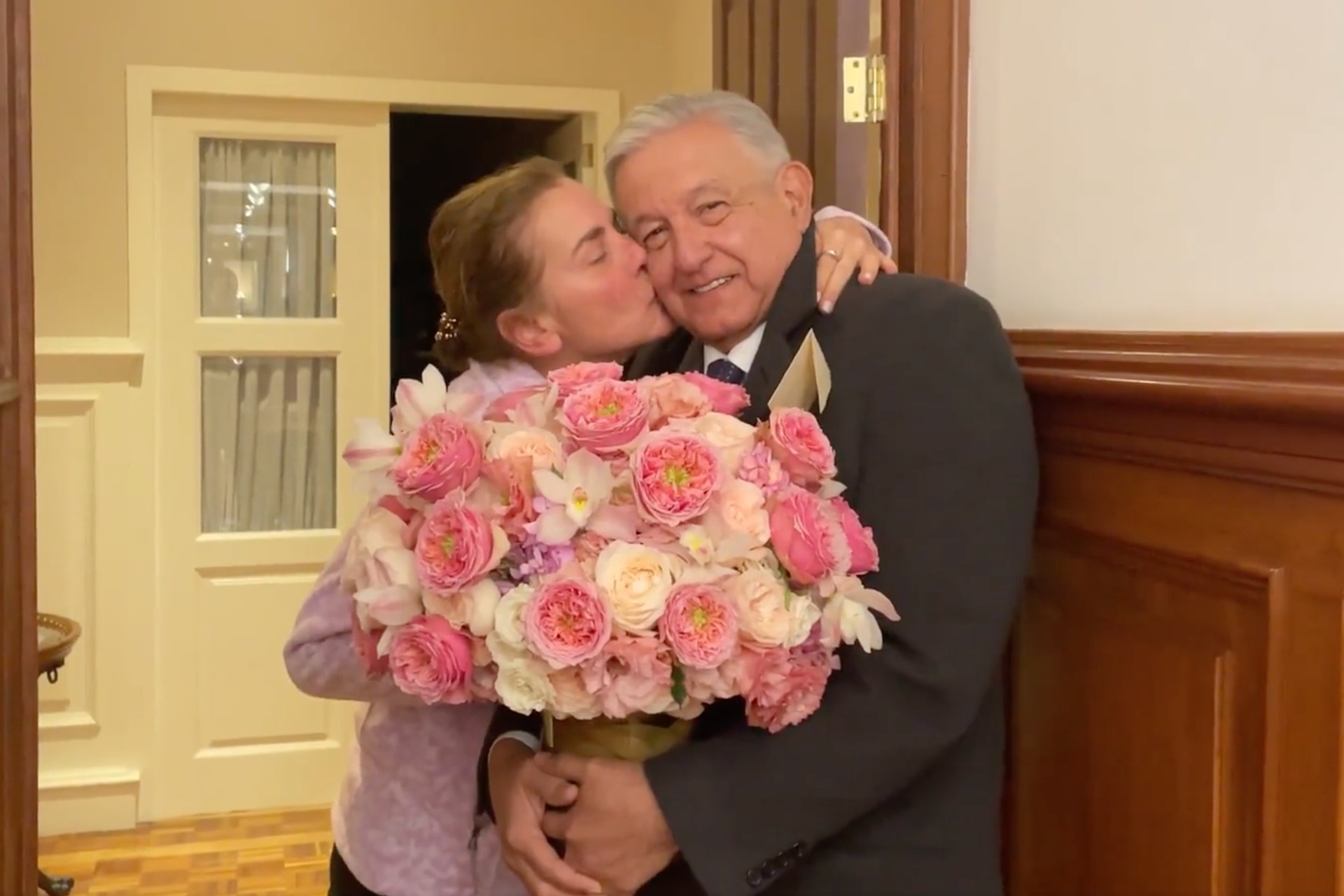 AMLO celebra a Beatriz Gutiérrez Müller por su cumpleaños: “vamos a estar juntos para la eternidad”