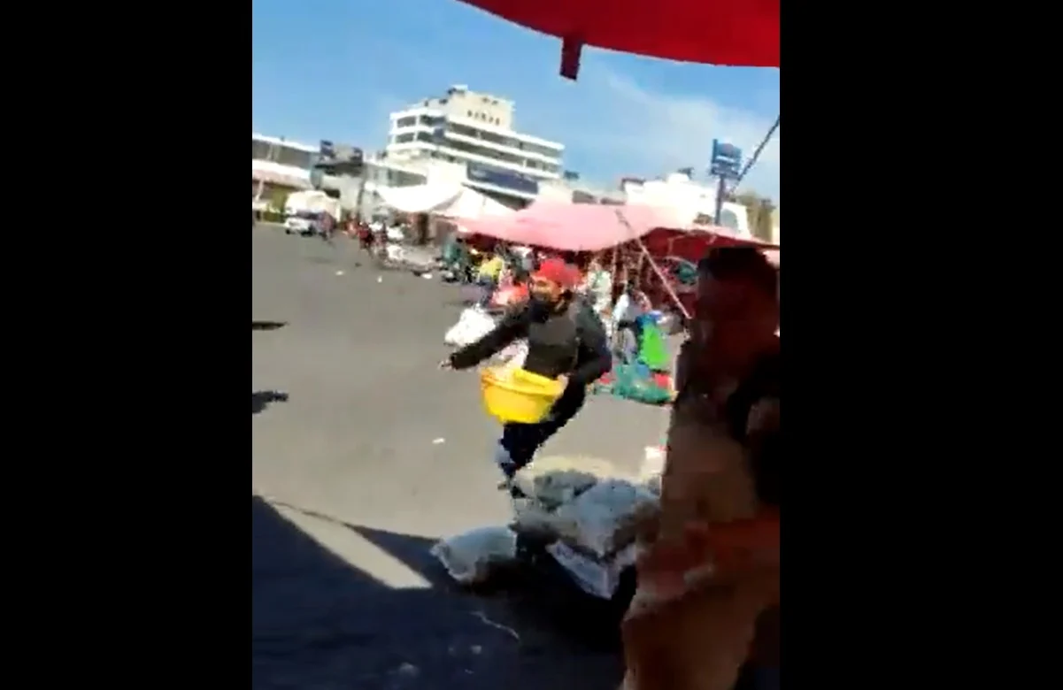 Balacera en tianguis en Cuautitlán Izcalli deja al menos 2 personas heridas