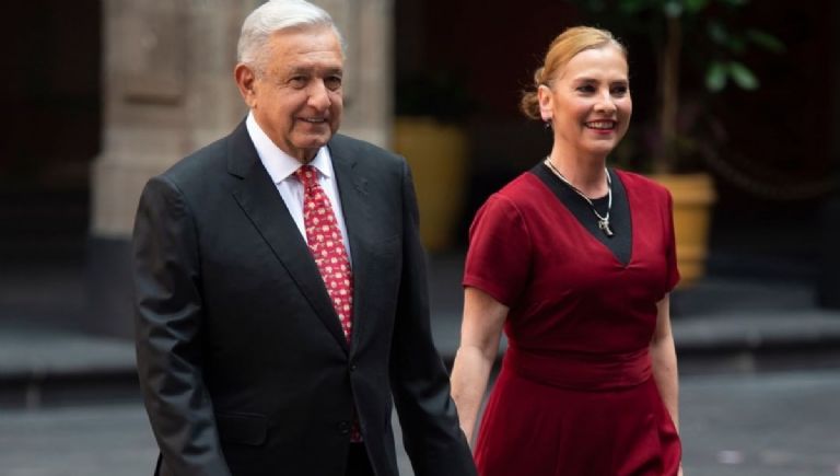 AMLO niega haber dejado sin trabajo a Beatriz Gutiérrez Müller: «Me ayuda voluntariamente»