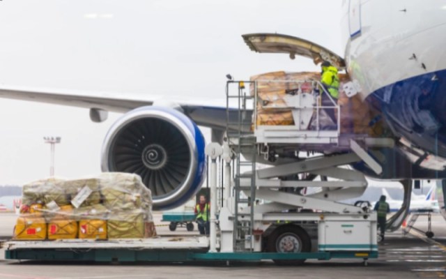 Aerolíneas cargueras comienzan a ceder para mudarse al AIFA