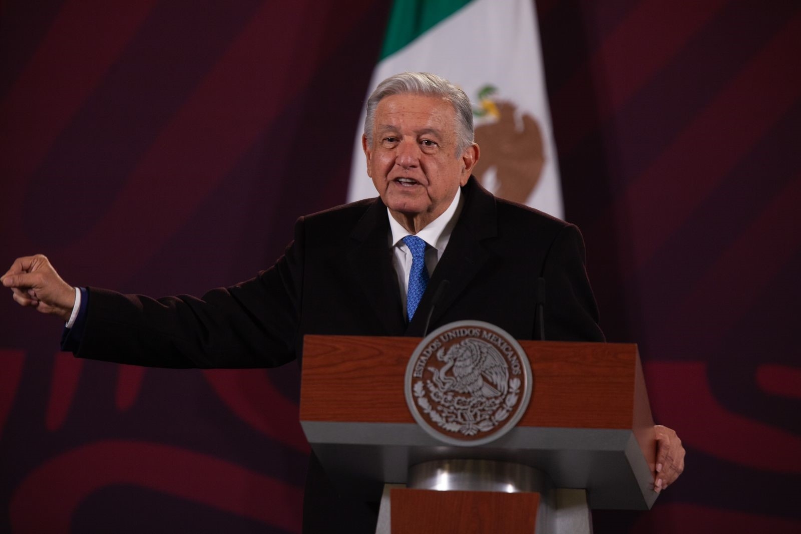 Buscaremos convencer a EU de que haya un cambio en el bloqueo a Cuba: AMLO