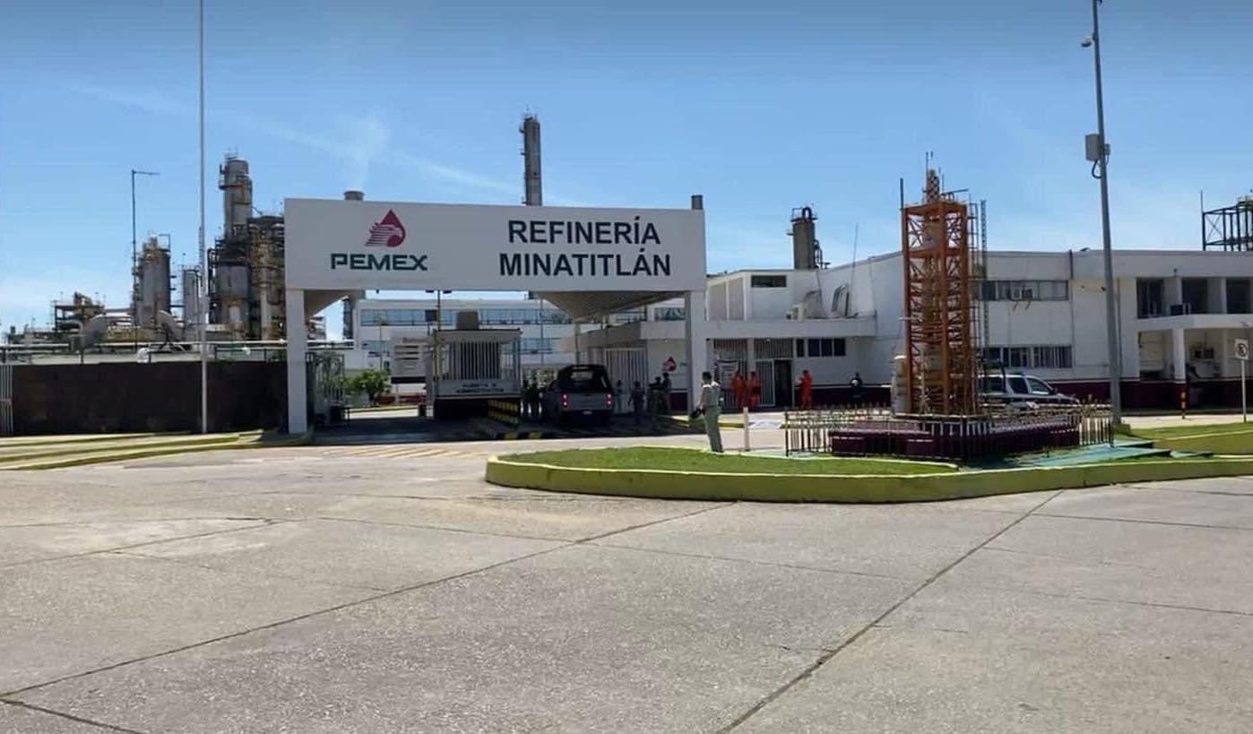 Accidente en refinería de Mina deja 5 trabajadores con quemaduras