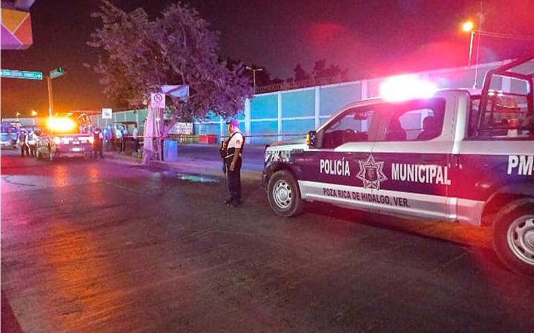 Balean a líder de taxistas en pleno centro de Poza Rica