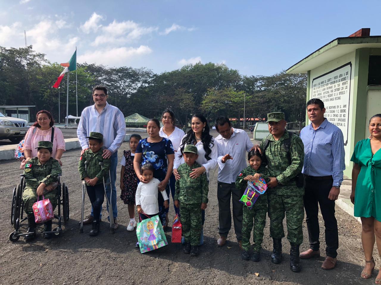 Reconocen a soldado honorario en primer batallón de infantería de San Andrés Tuxtla