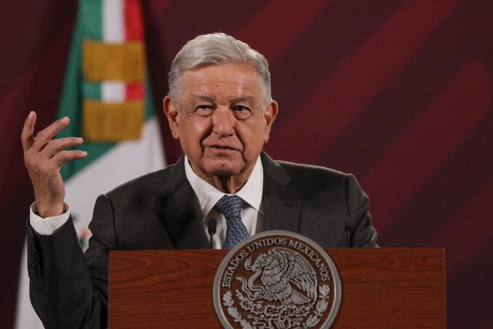 “En una de esas fueron ellos mismos”: AMLO sobre amenazas en redes contra ministra Piña