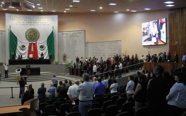 El pleno del Congreso de Veracruz rinde homenaje a exdiputado Alexis Sánchez García