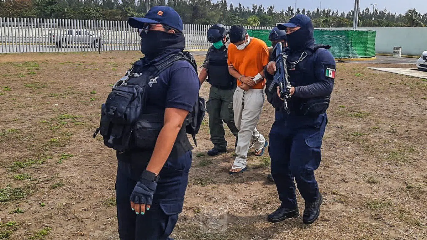 Presunto feminicida de Karina, estudiante de UV, llega a audiencia